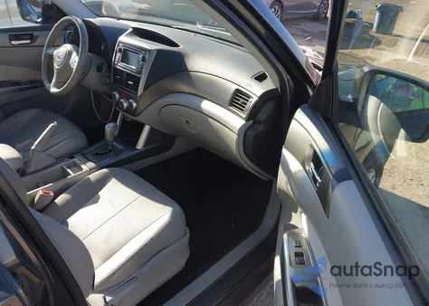 2011 Subaru Forester 2.5X Limited z USA, uszkodzony, nr VIN JF2SHAEC6BH752141